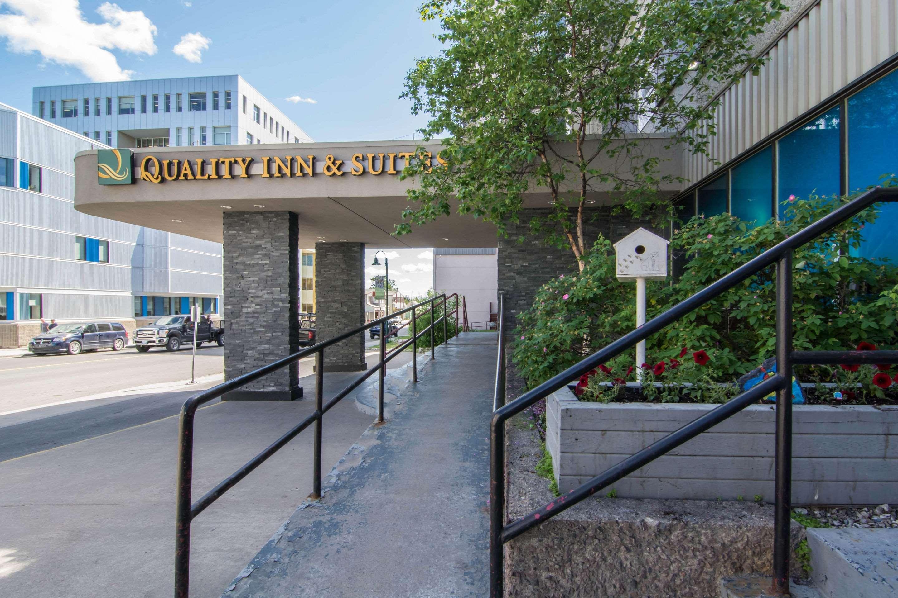 Quality Inn & Suites Yellowknife Exterior photo